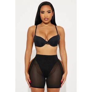 FASHIONNOVA
High Waist Thigh Shaping Butt Lifter Shapewear SIZE L